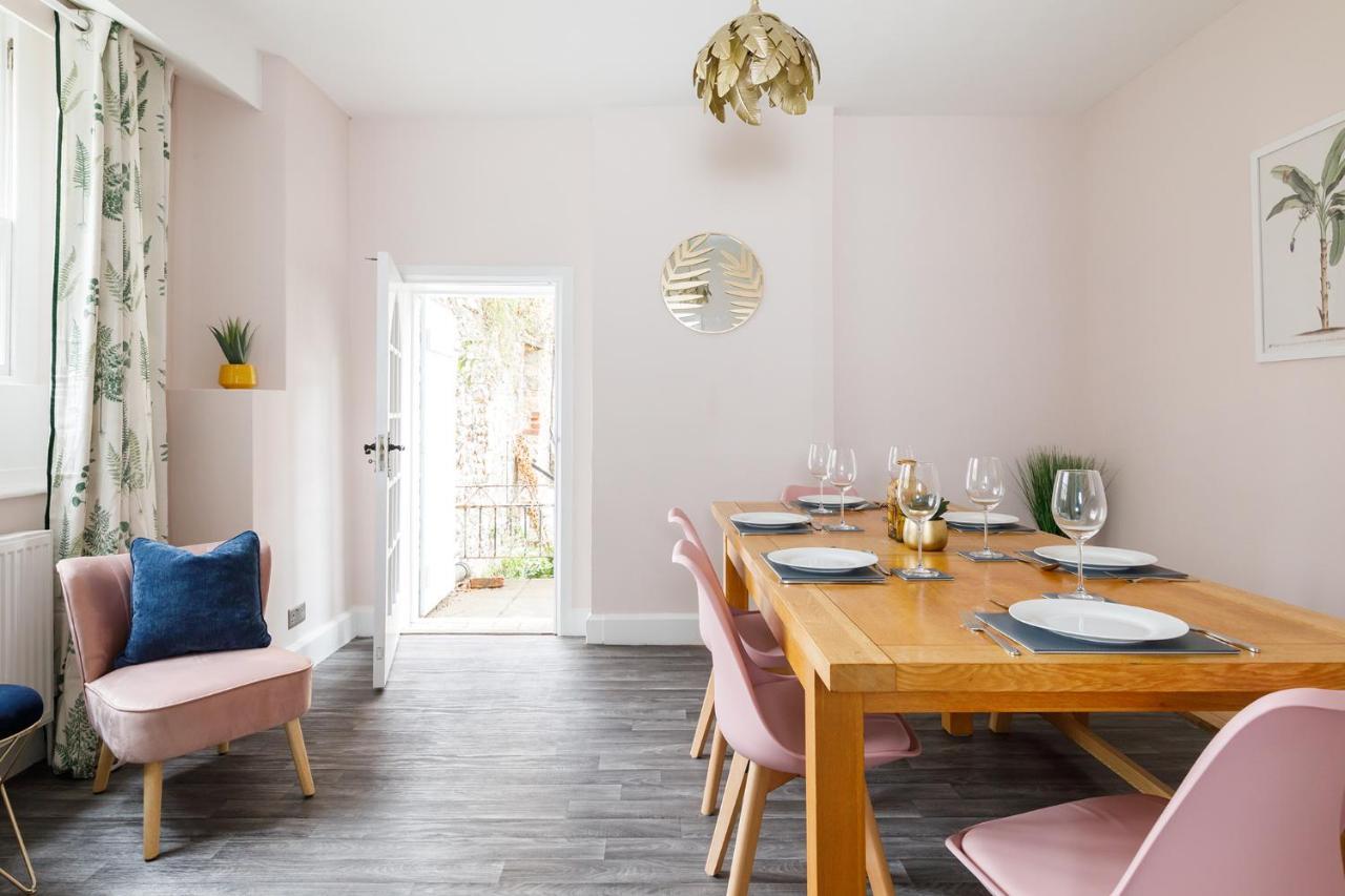 Cloisters Cottage Chichester Esterno foto